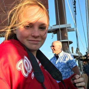 Meet your Posher, Anna